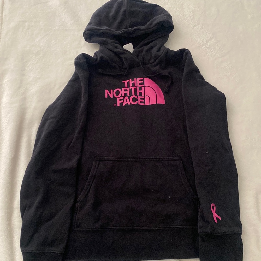 North face hoodie! Lightly worn - M